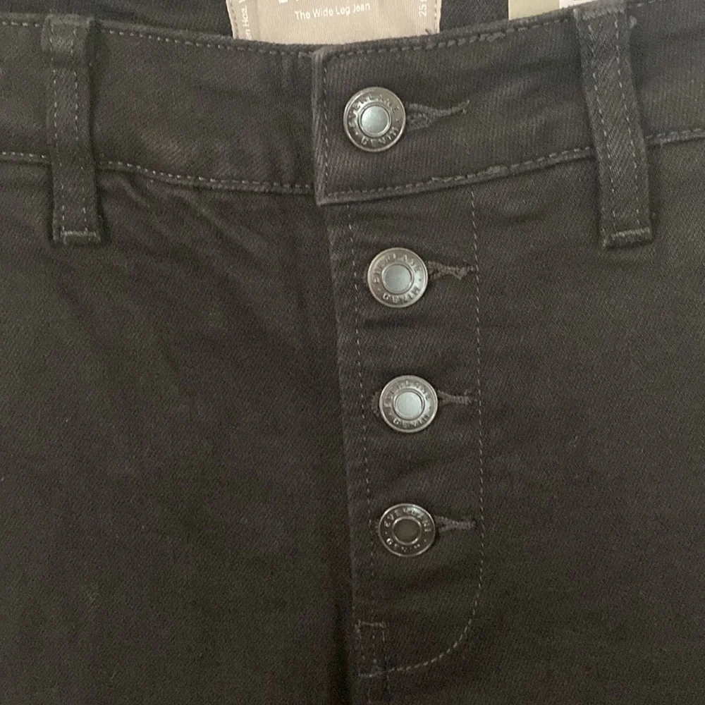 Everlane button fly